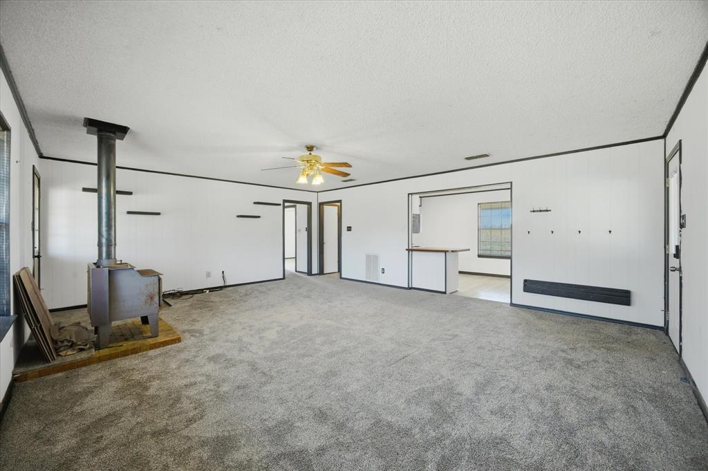 13409 County Road 349 Terrell, TX 75161 - Photo 20 of 27 an empty room with windows
