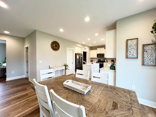 $525,000 | 1260 Chippewa Drive, Hartford, WI 53027