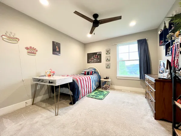 $525,000 | 1260 Chippewa Drive, Hartford, WI 53027