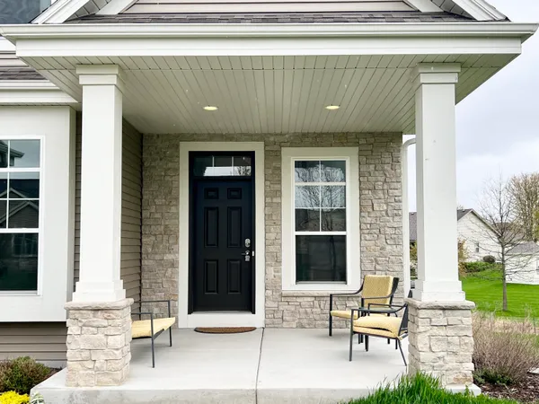 $525,000 | 1260 Chippewa Drive, Hartford, WI 53027