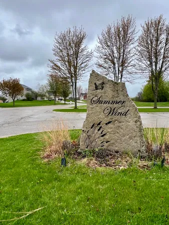$525,000 | 1260 Chippewa Drive, Hartford, WI 53027
