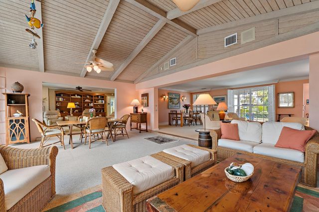 $10,200,000 | 107 Lighthouse Drive, Jupiter Inlet Colony, FL 33469