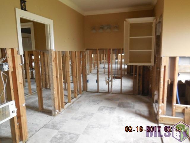 12027 Hampton Village Avenue Baton Rouge, LA 70818 - Photo 7 of 14