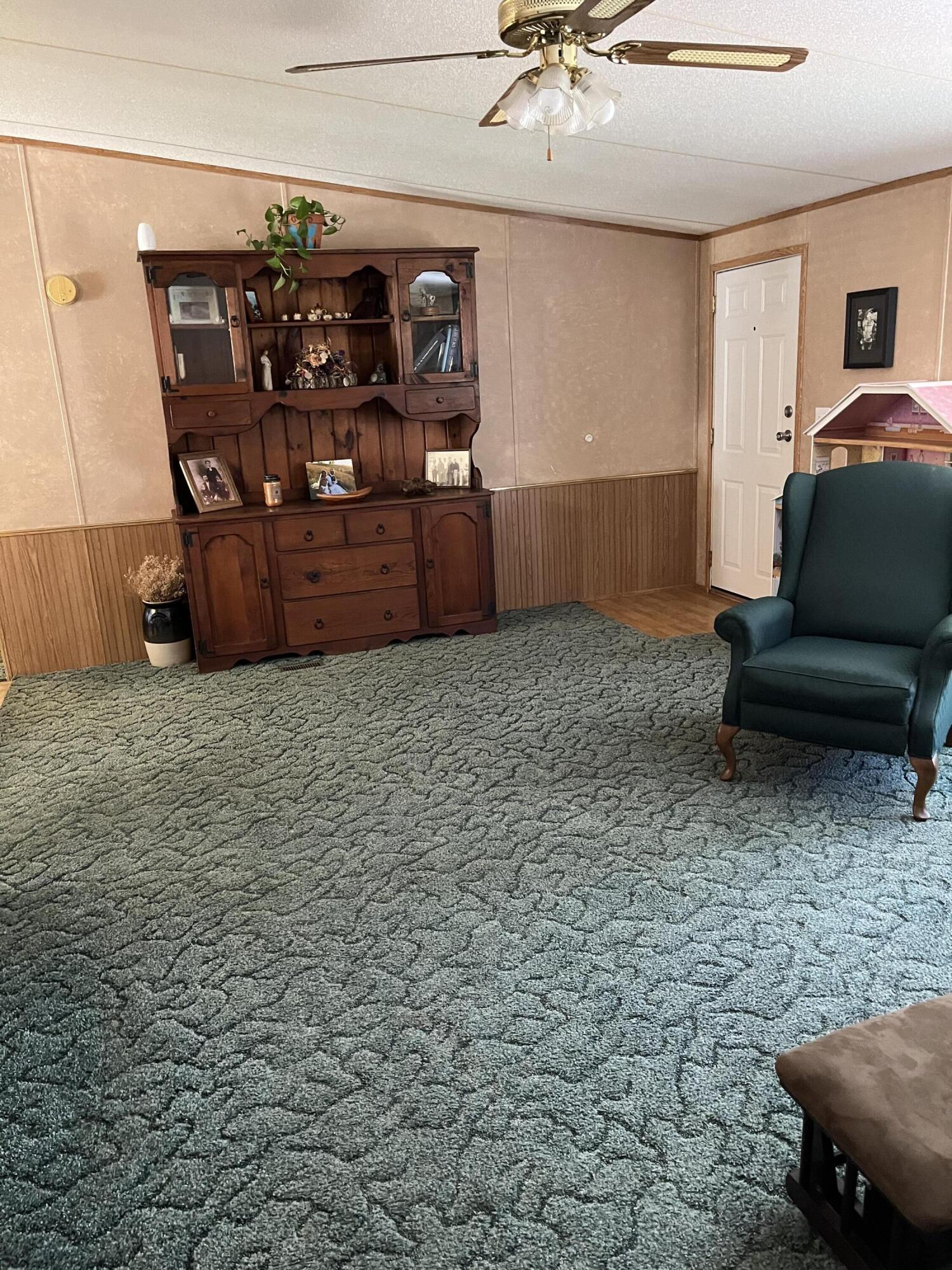 1518 Chinquapin Grove Road Bluff City, TN 37618 - Photo 13 of 16 IMG_2805