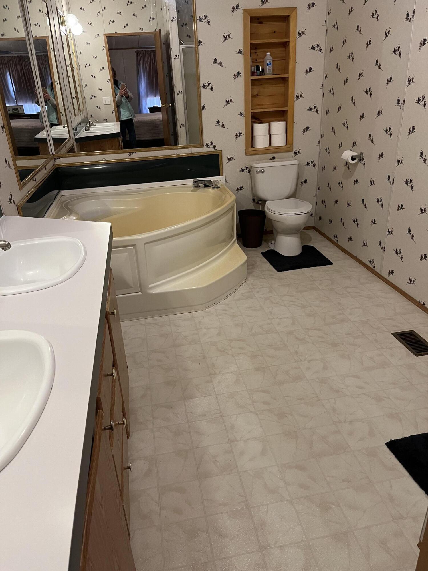 1518 Chinquapin Grove Road Bluff City, TN 37618 - Photo 15 of 16 IMG_2806