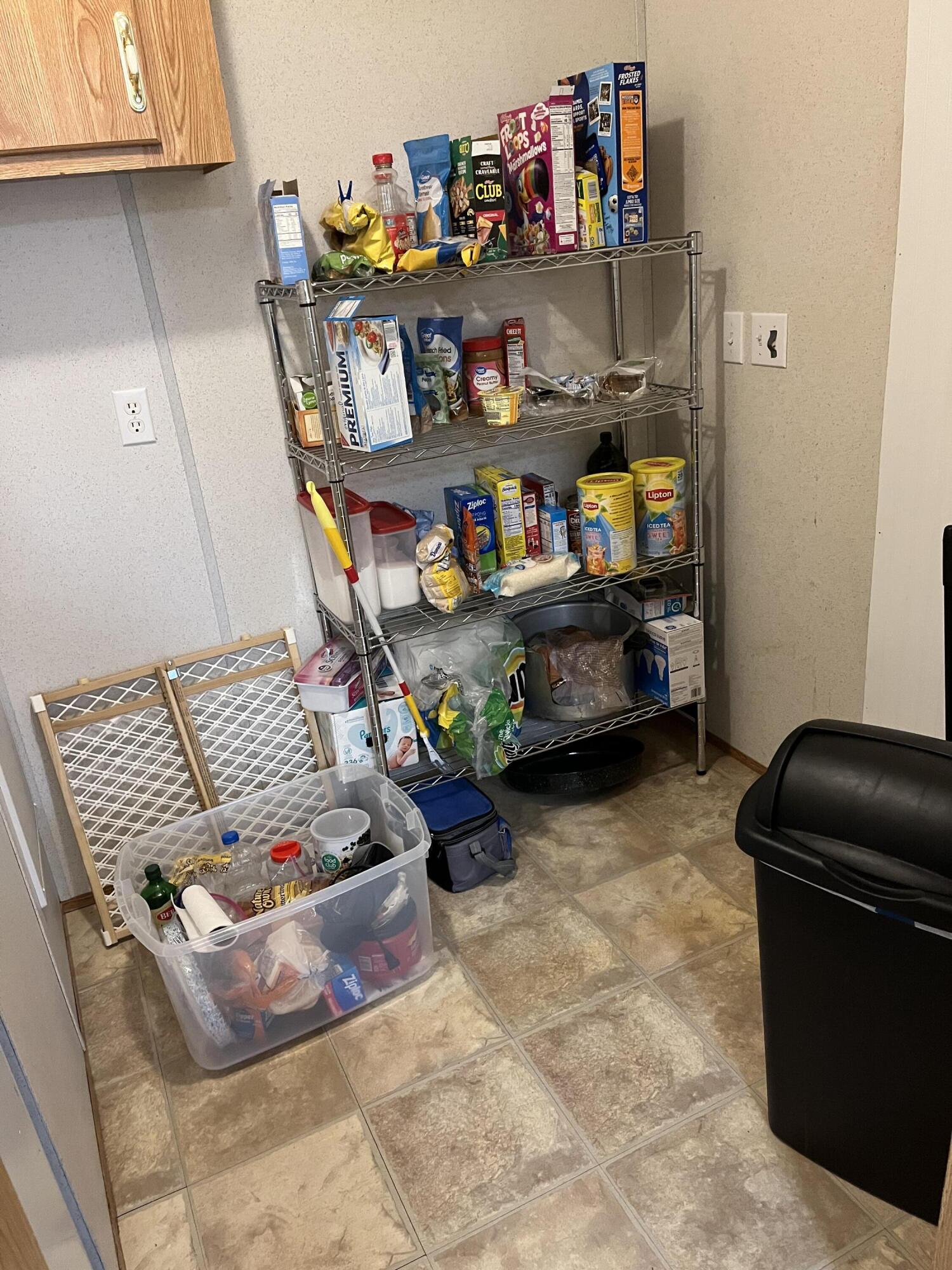 1518 Chinquapin Grove Road Bluff City, TN 37618 - Photo 5 of 16 IMG_2808