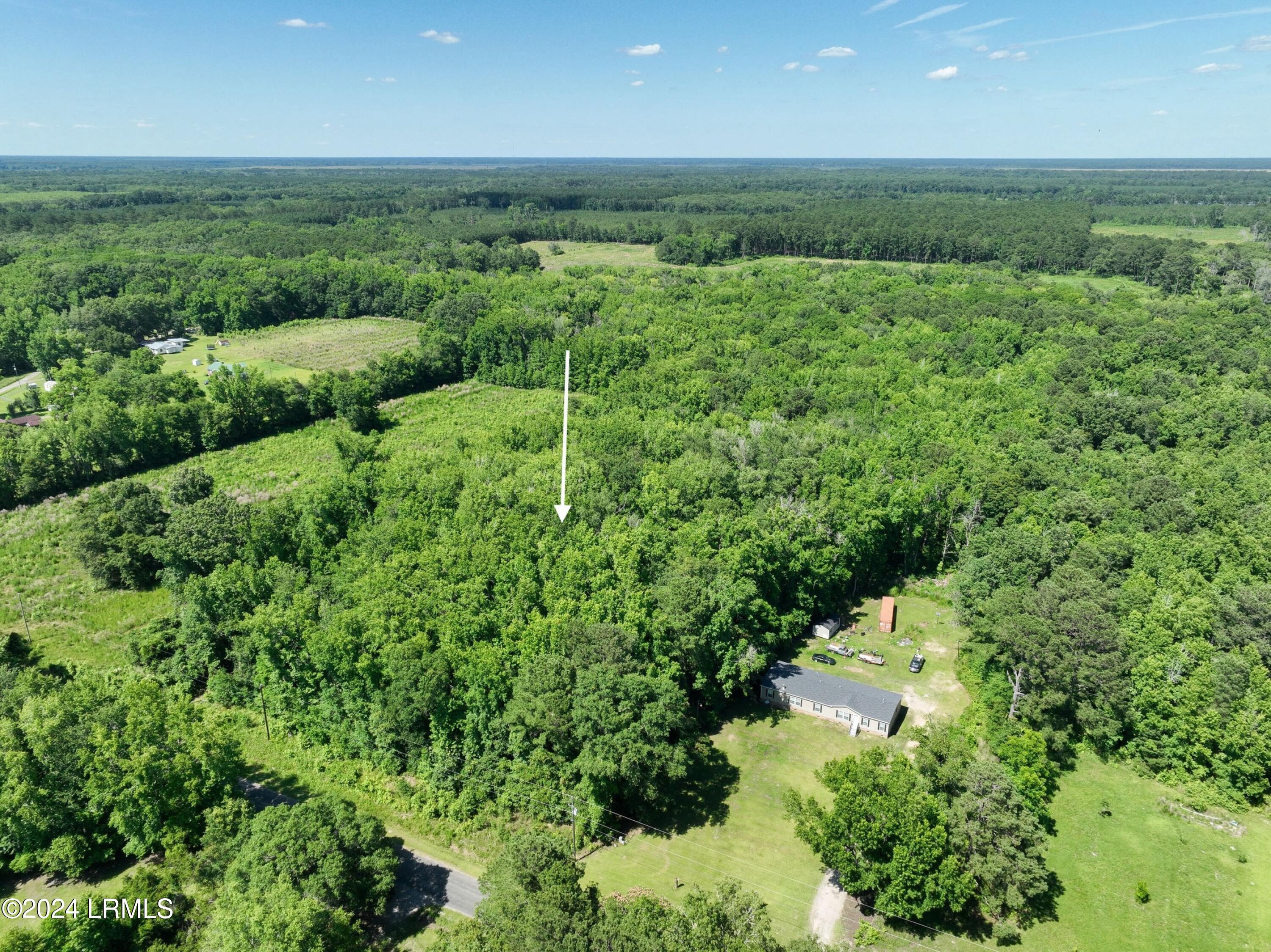 93 Jenkins Road Yemassee, SC 29945 - Photo 3 of 13 dji_fly_20240530_153936_440_171709835085