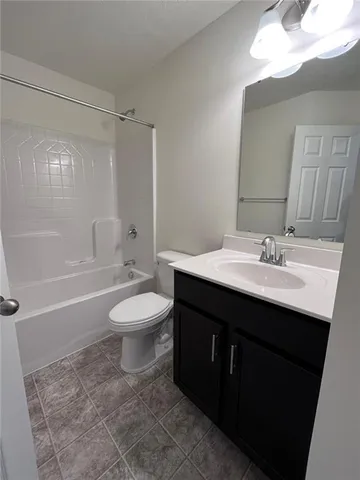 $2,800 | 715 Ravenshire Court, Coraopolis, PA 15108