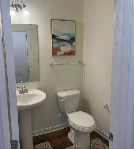 $2,800 | 715 Ravenshire Court, Coraopolis, PA 15108