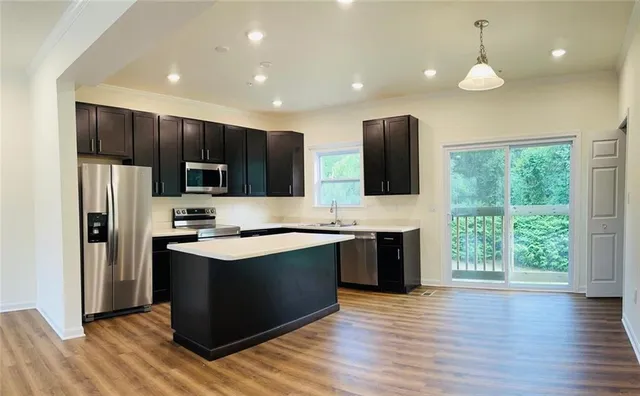 $2,800 | 715 Ravenshire Court, Coraopolis, PA 15108