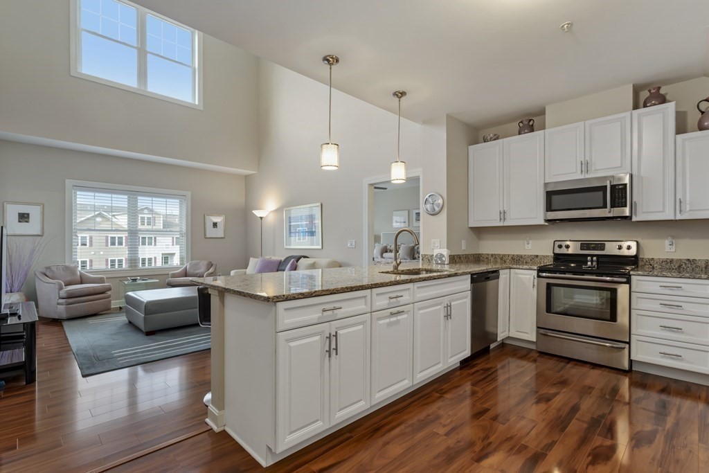 360 Andover Street, Unit 1310 Danvers, MA 01923 - Photo 5 of 42