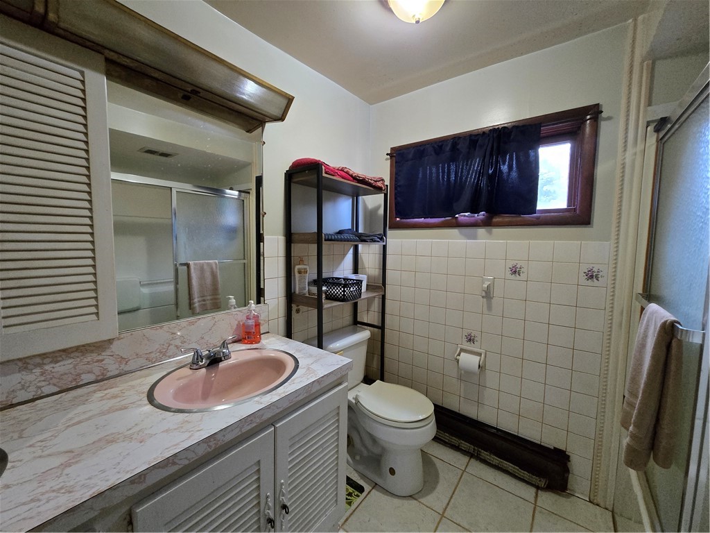 39 Delaware Avenue Andes, NY 13731 - Photo 17 of 38 rt side: 2nd fl full Bath