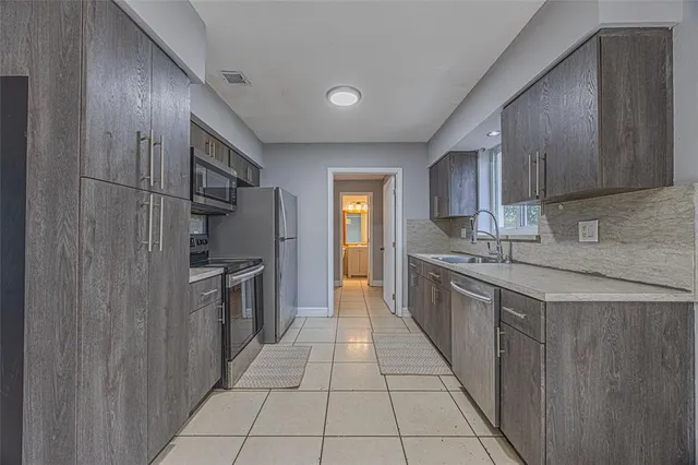 $3,950 | 5602 Jefferson Street, Hollywood, FL 33023