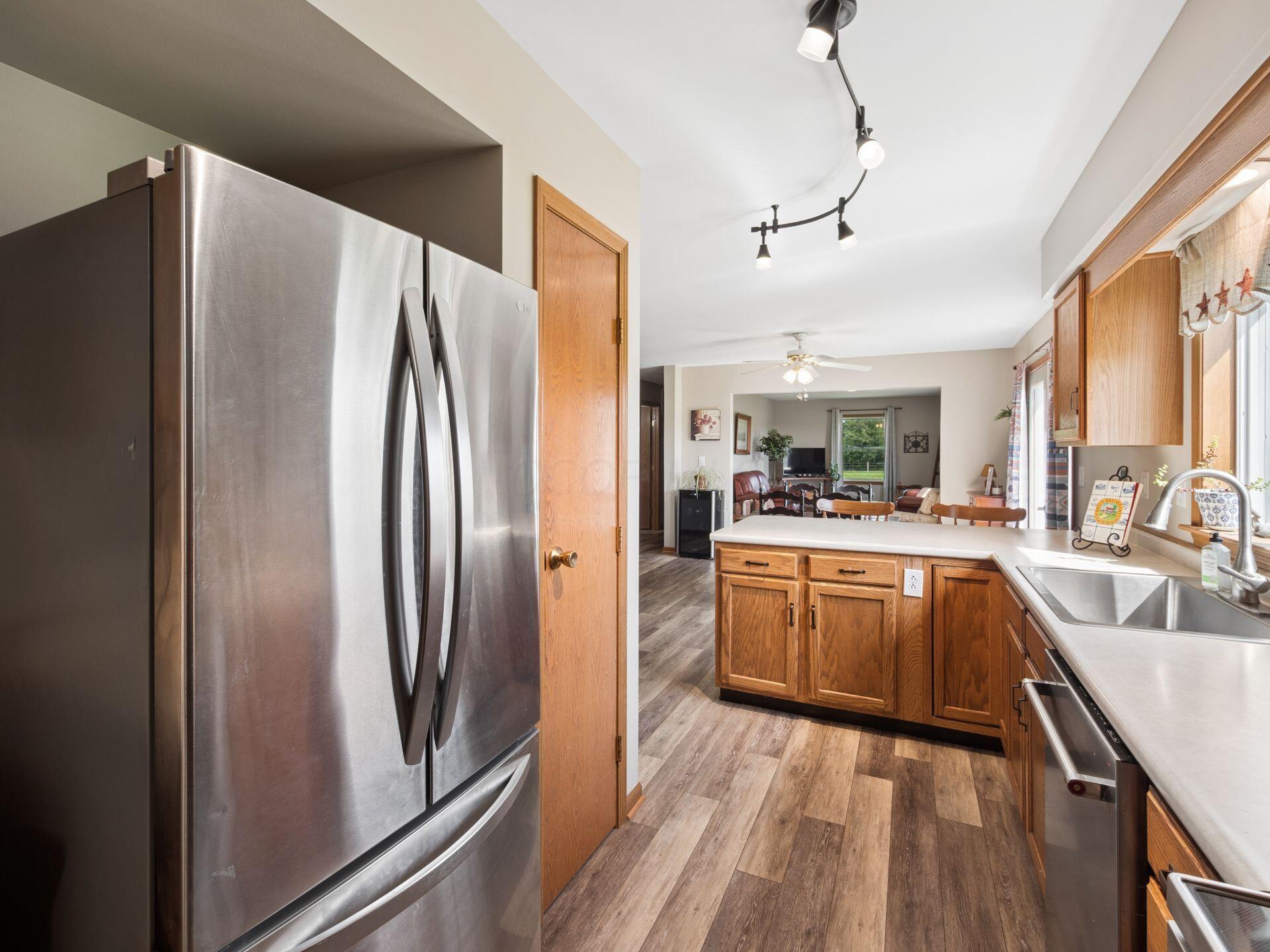 6090 Horseshoe Road Delaware, OH 43015 - Photo 28 of 41 Kitchen