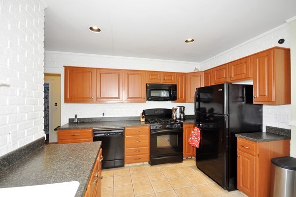 55 Webcowet Road, Unit 55 Arlington, MA 02474 - Photo 16 of 23 Gallery Image 16