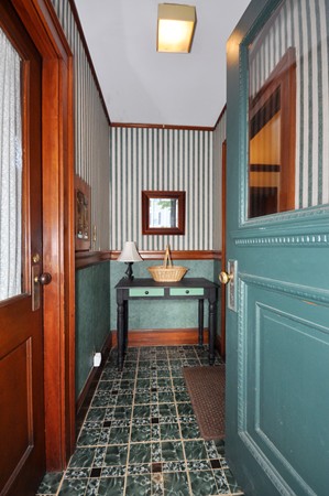 55 Webcowet Road, Unit 55 Arlington, MA 02474 - Photo 5 of 23 Gallery Image 5