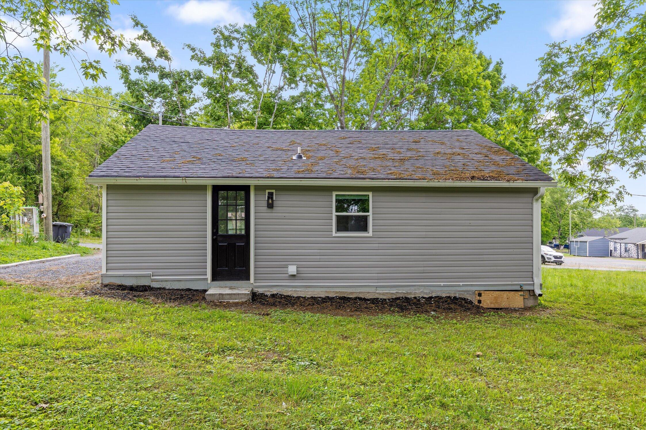 1510 Adams Street Athens, TN 37303 - Photo 28 of 32 06-Adams-6