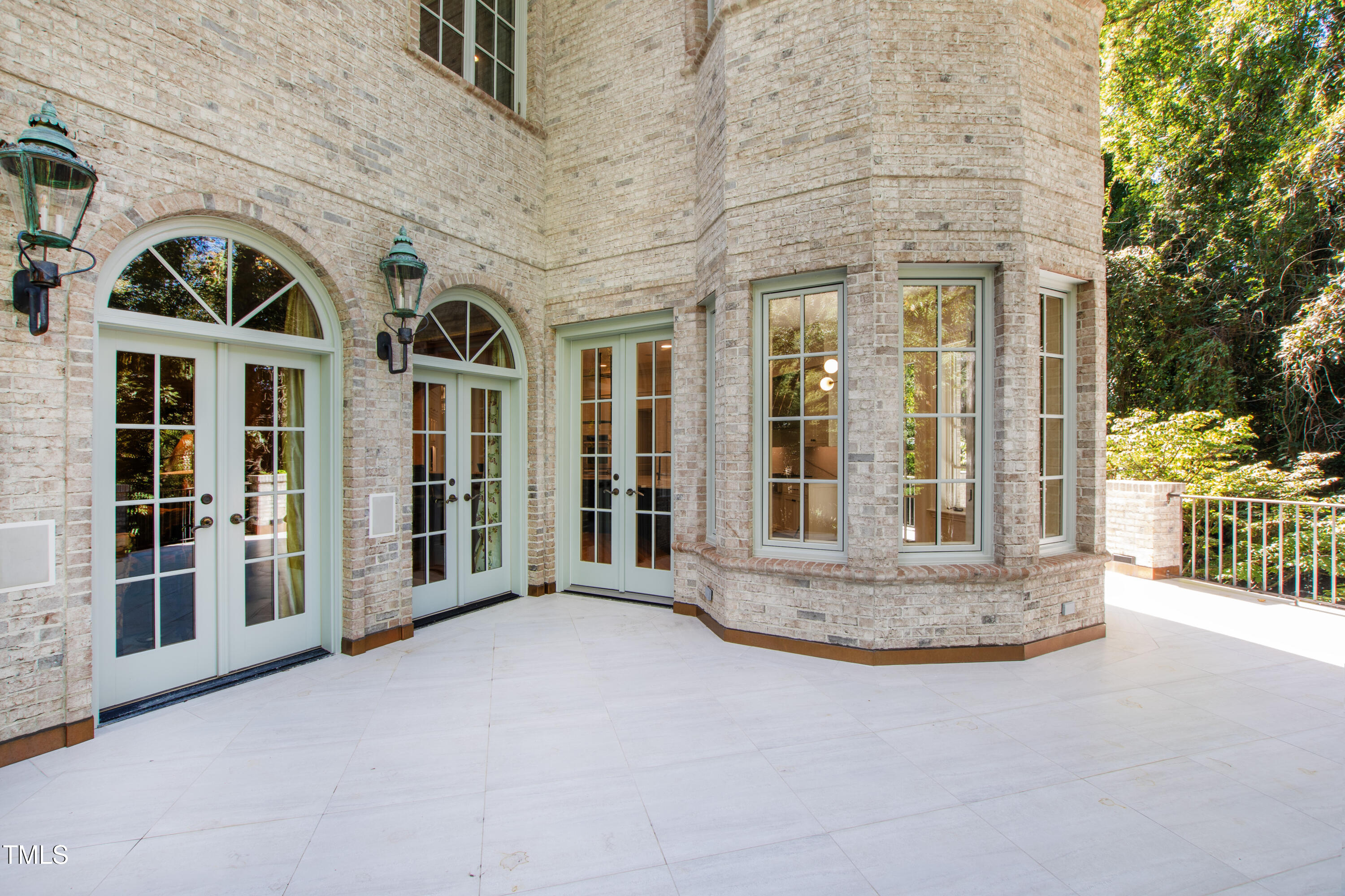 2658 Davis Street Raleigh, NC 27608 - Photo 27 of 99 a view of outdoor space and porch