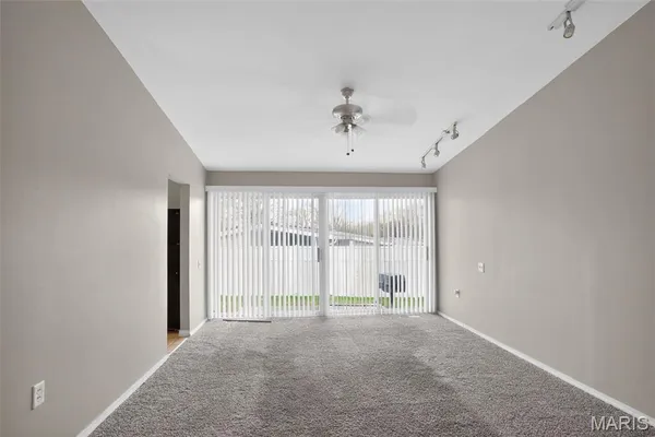 $179,900 | 2670 Northridge Place, Florissant, MO 63033