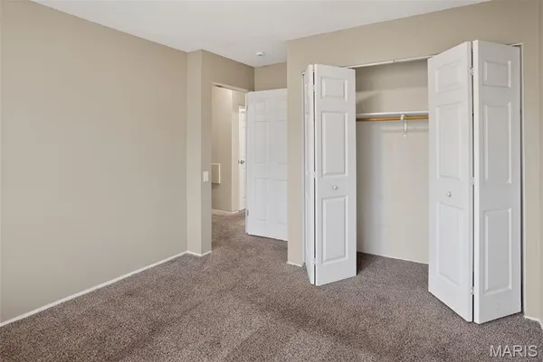$179,900 | 2670 Northridge Place, Florissant, MO 63033
