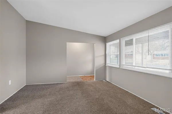 $179,900 | 2670 Northridge Place, Florissant, MO 63033