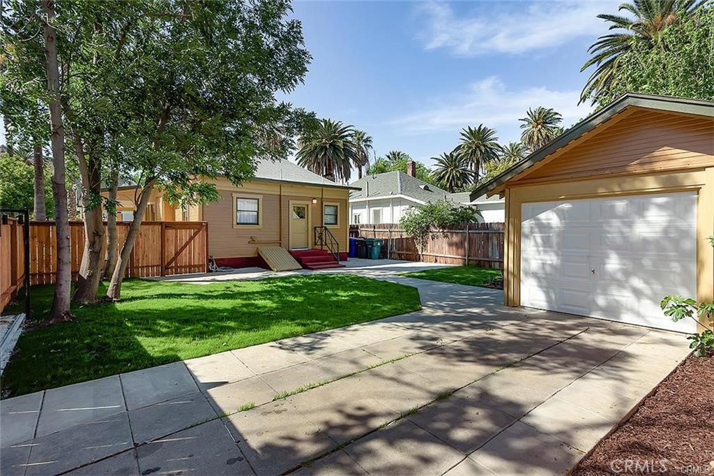 3894 Pine Street Riverside, CA 92501 - Photo 3 of 11