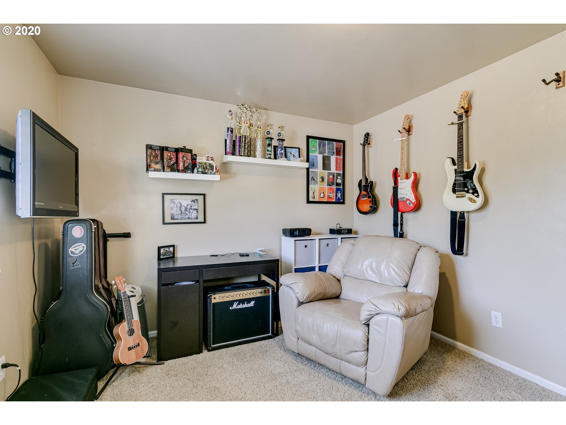 727 71st Street Springfield, OR 97478 - Photo 23 of 32