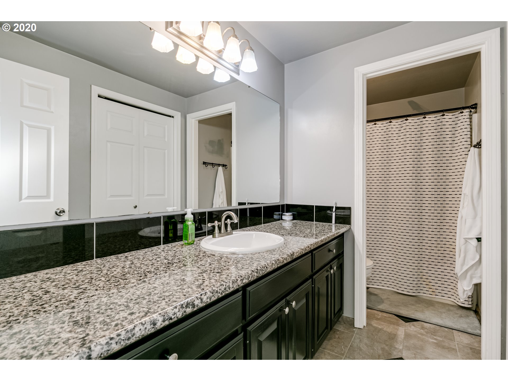 727 71st Street Springfield, OR 97478 - Photo 25 of 32