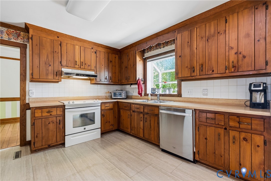 12812 Cottage Mill Road Midlothian, VA 23114 - Photo 15 of 49