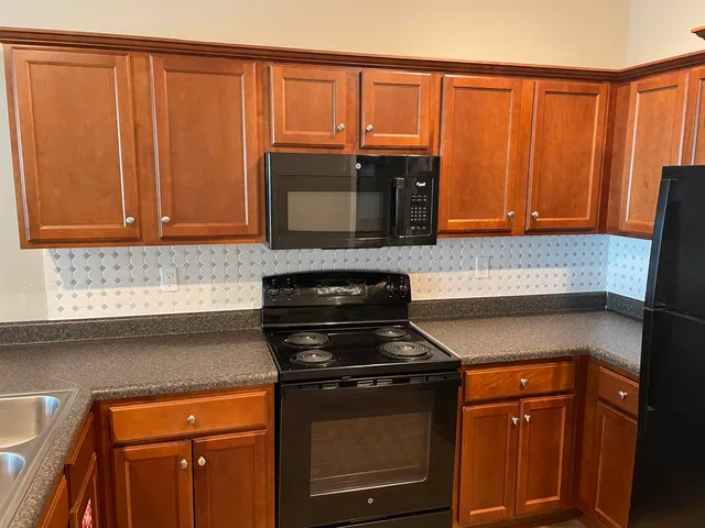 $750 | 2249 Del Carmel Way, Tallahassee, FL 32303