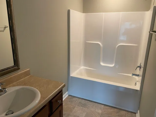 $750 | 2249 Del Carmel Way, Tallahassee, FL 32303