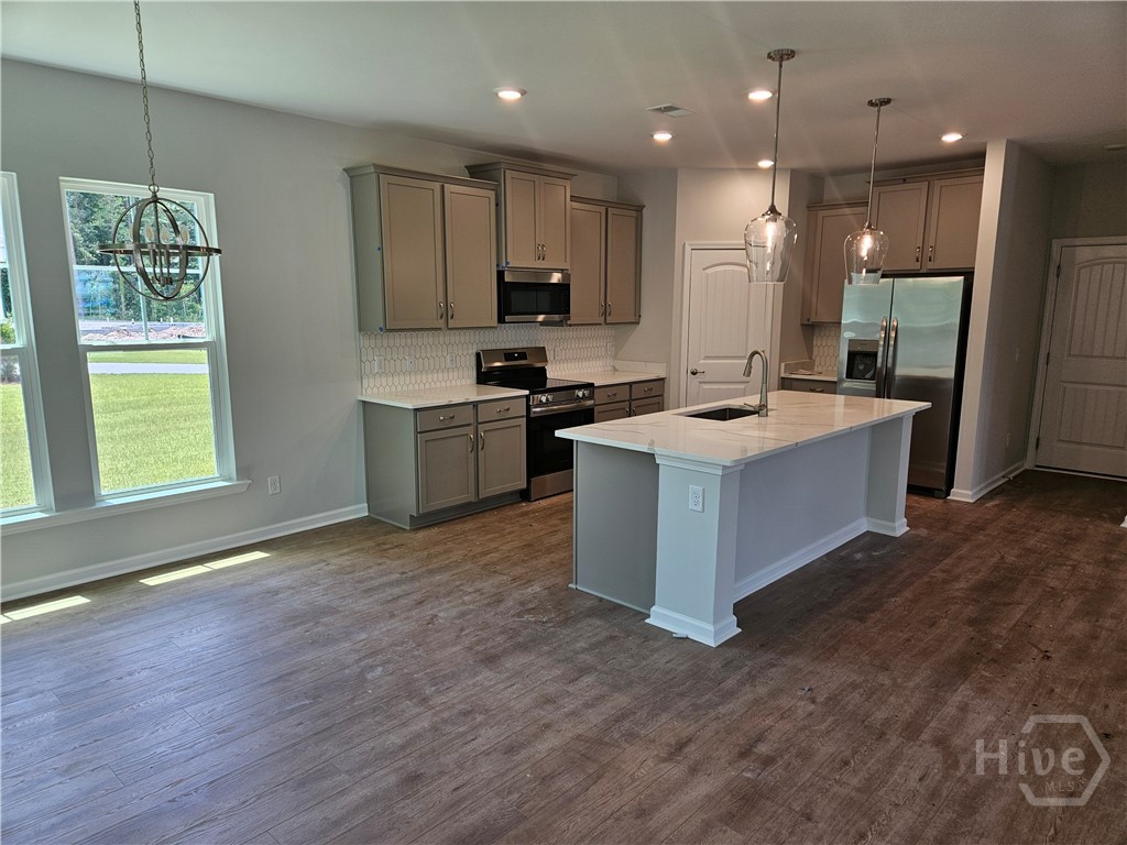 225 Glendale Circle Richmond Hill, GA 31324 - Photo 8 of 23