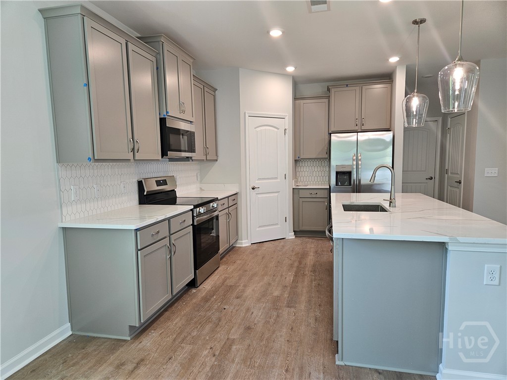 225 Glendale Circle Richmond Hill, GA 31324 - Photo 9 of 23