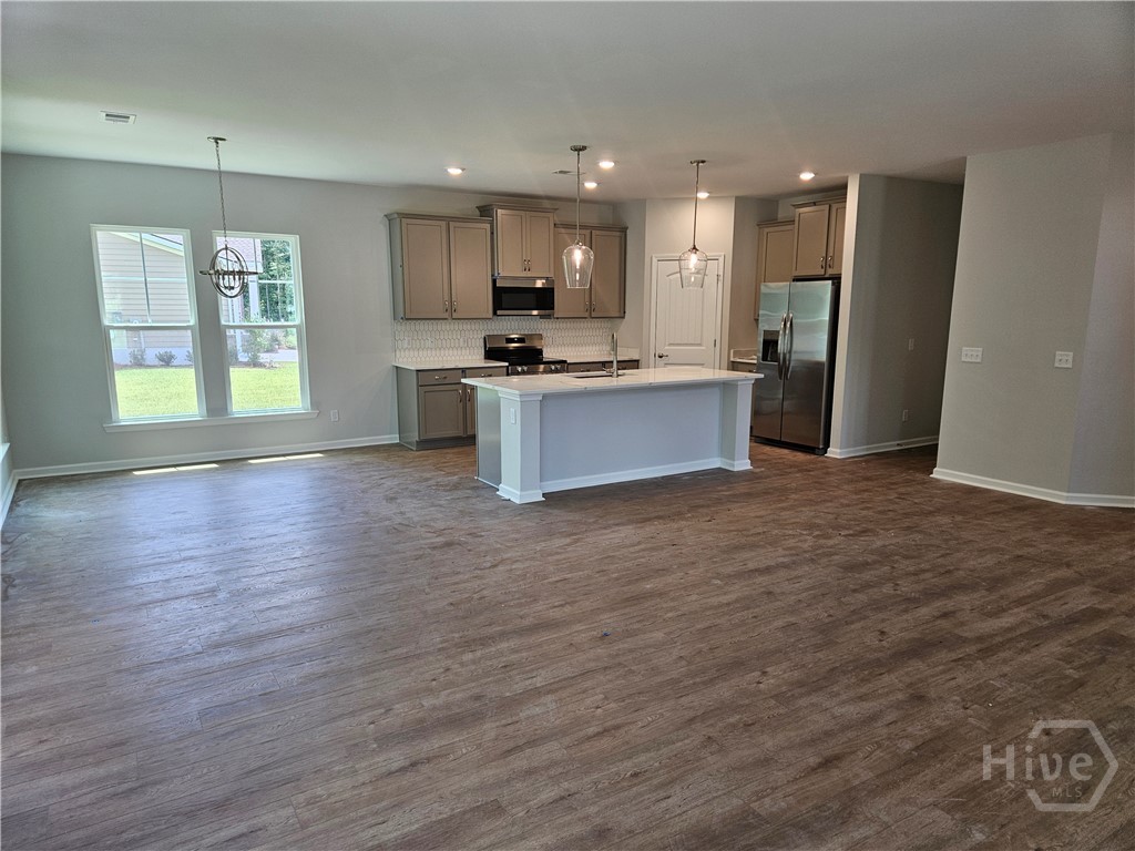 225 Glendale Circle Richmond Hill, GA 31324 - Photo 10 of 23