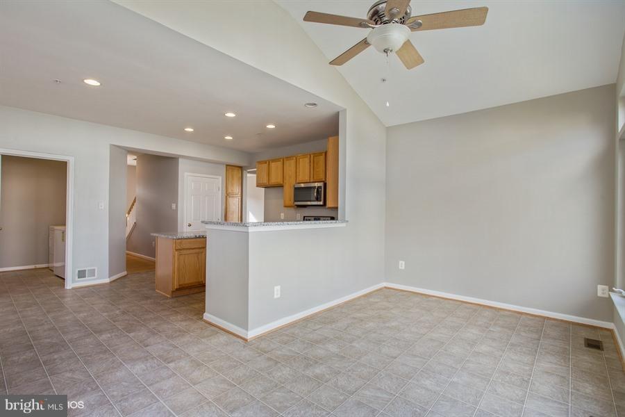 8002 Kingsmill Road Brandywine, MD 20613 - Photo 14 of 25 Morning / Sunroom