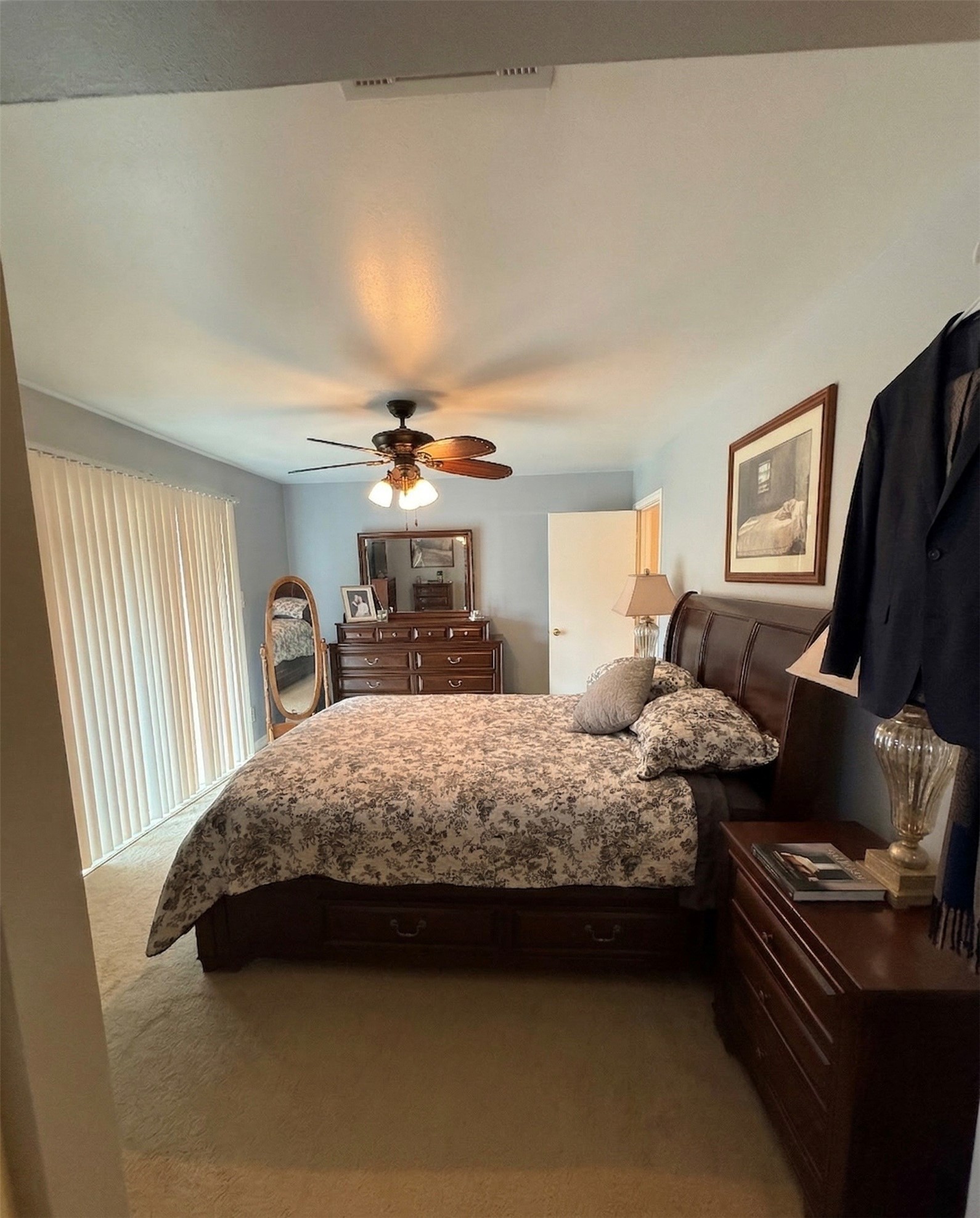 1789 Saxony Lane Houston, TX 77058 - Photo 10 of 18 Primary Bedroom