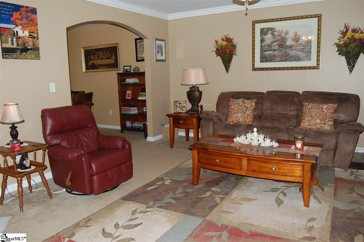 718 Timberwood Ridge Greer, SC 29651 - Photo 3 of 19 Gallery Image 3