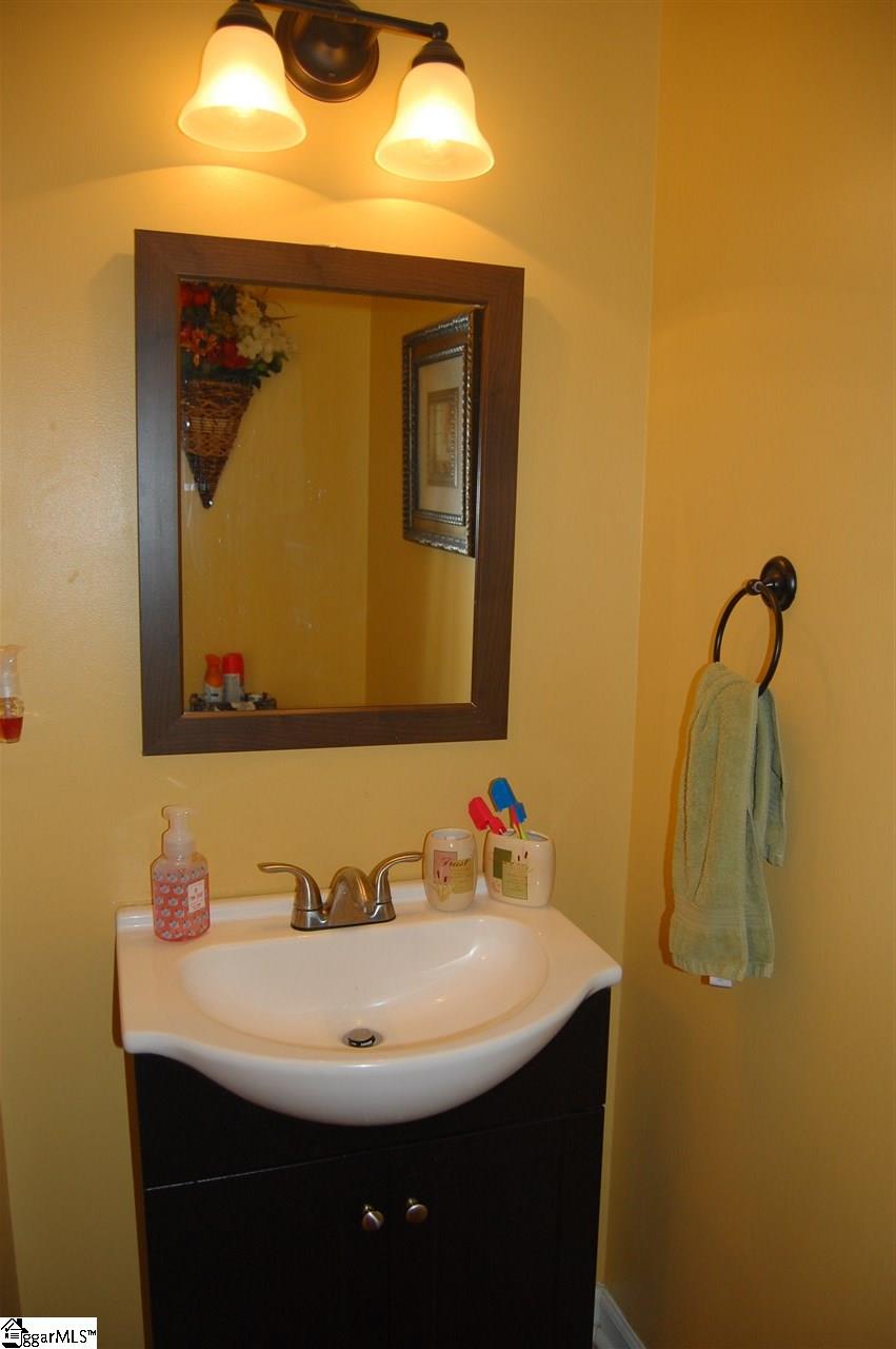 718 Timberwood Ridge Greer, SC 29651 - Photo 9 of 19 Gallery Image 9