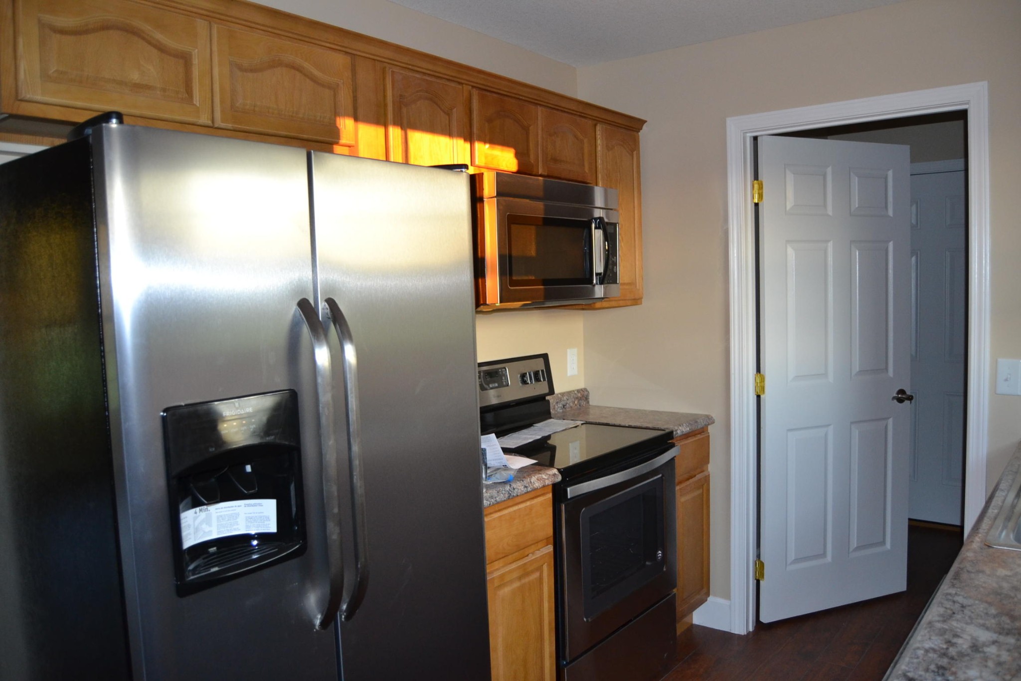 81 York Road Crossville, TN 38555 - Photo 4 of 15 a kitchen with stainless steel appliances a refrigerator and a stove