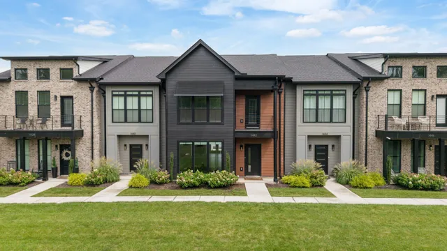$379,900 | 1442 Rebecca Johns Drive, Unit V20, Murfreesboro, TN 37128