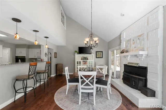 $675,000 | 1102 Lakeview Drive, Pacific, MO 63069