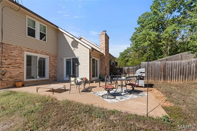 $675,000 | 1102 Lakeview Drive, Pacific, MO 63069