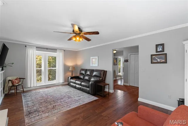 $675,000 | 1102 Lakeview Drive, Pacific, MO 63069