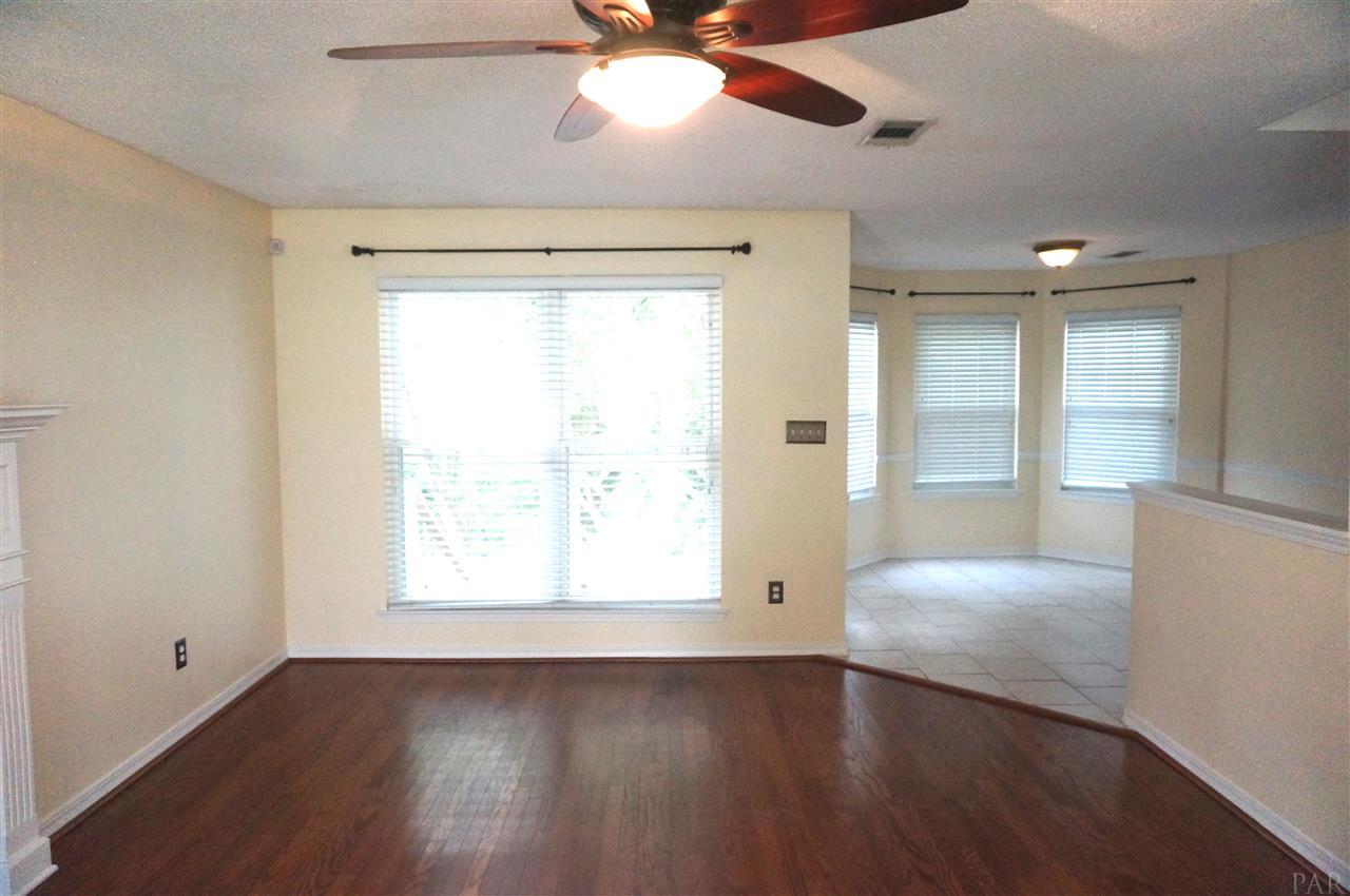 10047 Huntsman Path Pensacola, FL 32514 - Photo 4 of 26