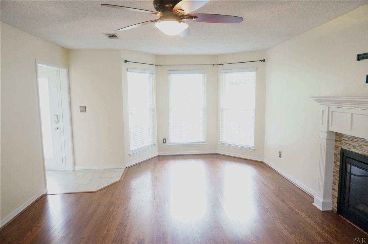 10047 Huntsman Path Pensacola, FL 32514 - Photo 5 of 26