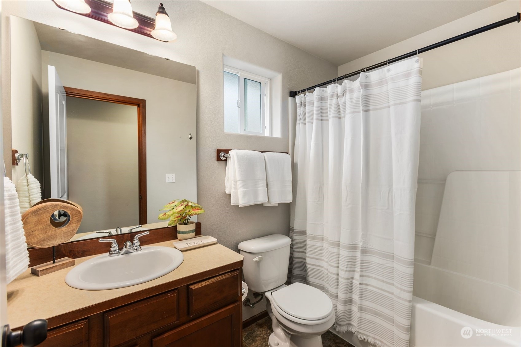 2719 129th Street Southwest Everett, WA 98204 - Photo 16 of 36