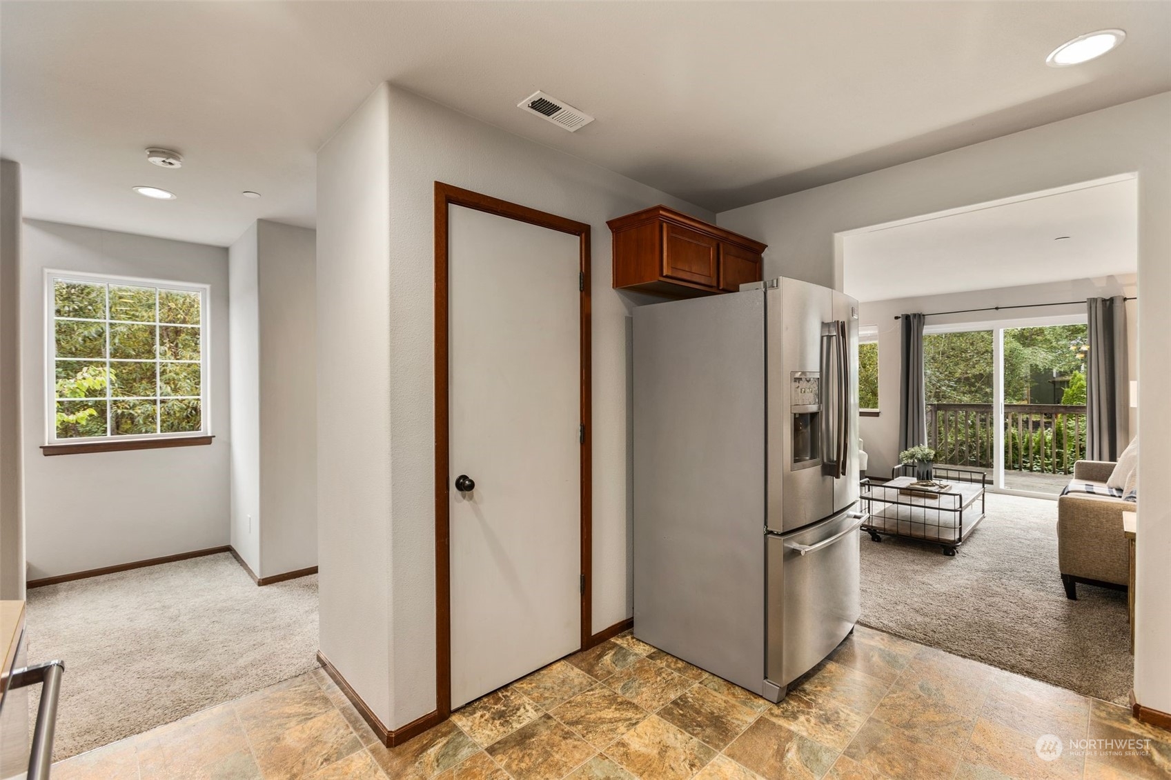 2719 129th Street Southwest Everett, WA 98204 - Photo 9 of 36