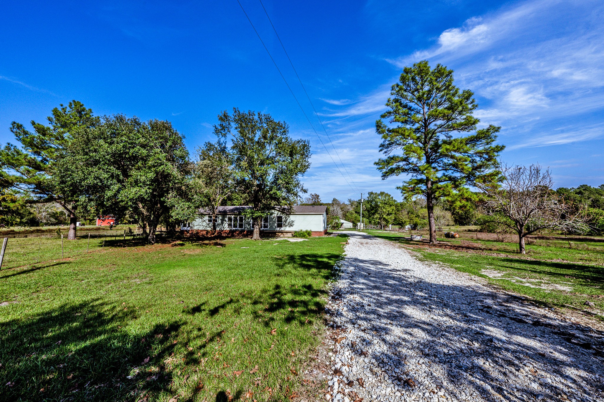 290 Townley Ranch Road Huntsville, TX 77320 - Photo 2 of 50