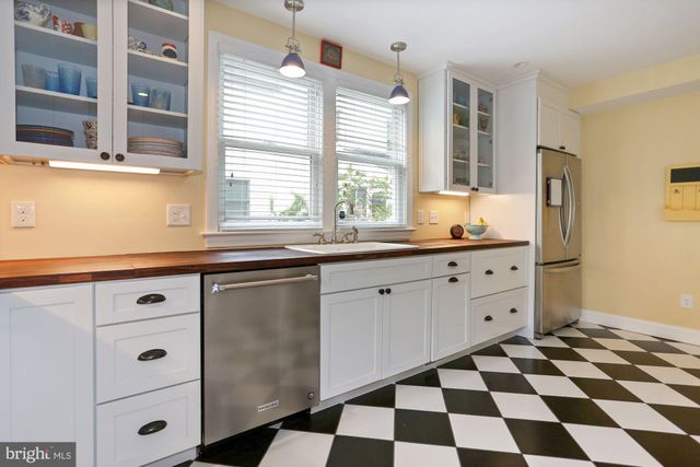 $1,255,000 | 2625 North Potomac Street, Arlington, VA 22207