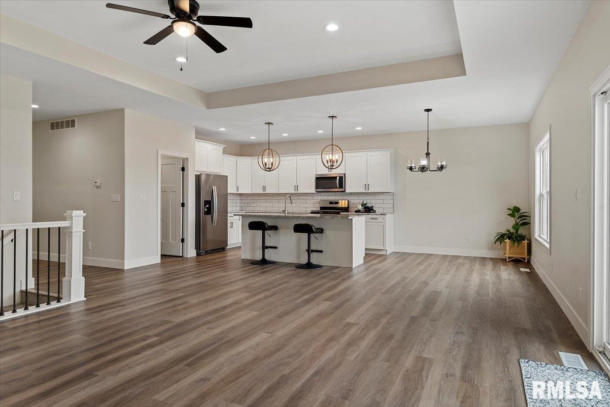 4622 Eugene Court Springfield, IL 62711 - Photo 3 of 35